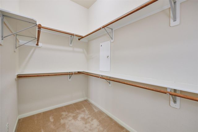 22 W Greenhill Terrace Place, The Woodlands, TX 77382