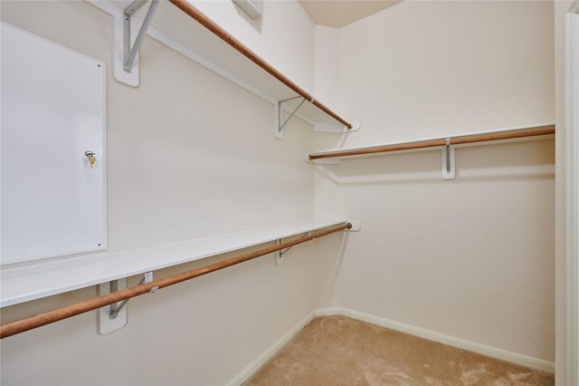 22 W Greenhill Terrace Place, The Woodlands, TX 77382