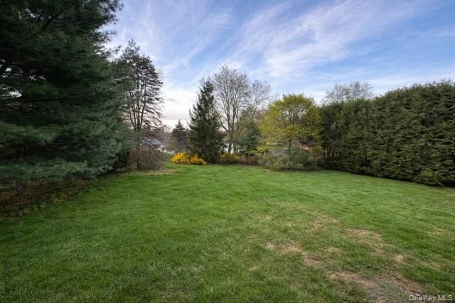 7 Jonathan Drive, Staatsburg, NY 12580