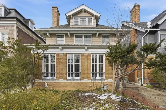 556 Lafayette Avenue, Buffalo, NY 14222