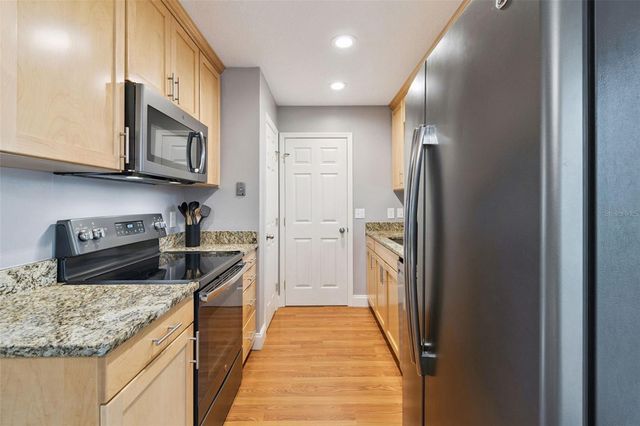 2972 SLIPPERY ROCK AVENUE, Orlando, FL 32826