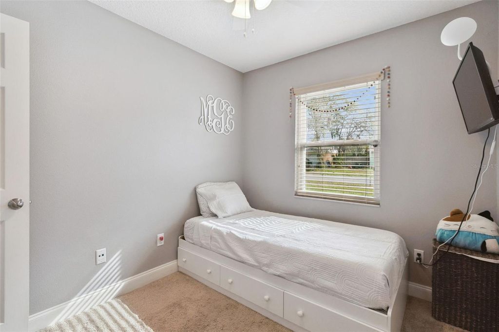Image 25 of property listing at 2972 SLIPPERY ROCK AVENUE, Orlando, FL 32826