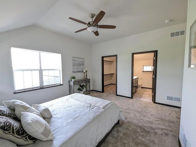 4303 Goldeneye Gateway Drive, Middleton, WI 53562