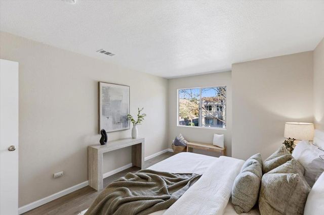 871 W California Avenue J, Sunnyvale, CA 94086