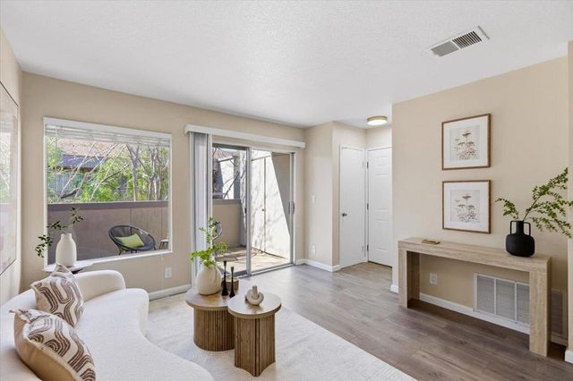 871 W California Avenue J, Sunnyvale, CA 94086