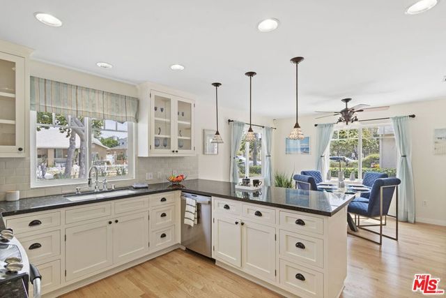 2500 Armour Lane, Redondo Beach, CA 90278