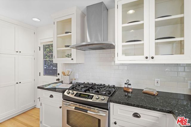 2500 Armour Lane, Redondo Beach, CA 90278