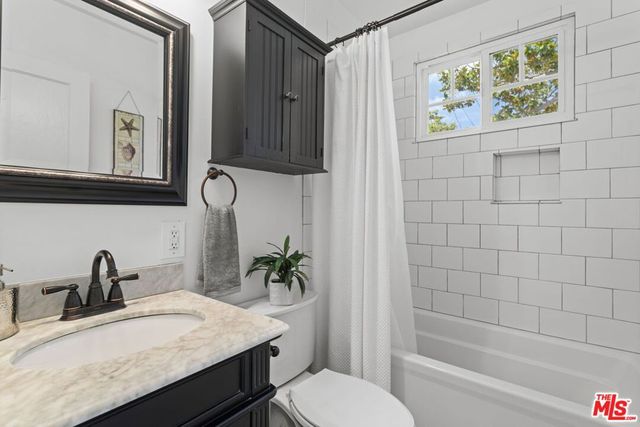 2500 Armour Lane, Redondo Beach, CA 90278