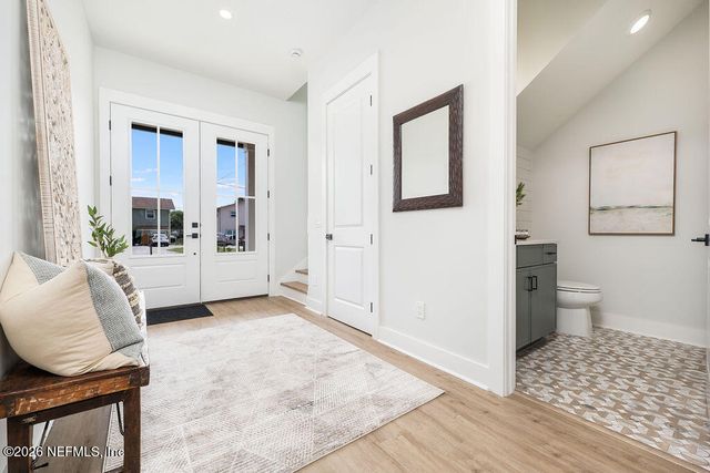 809 11TH Avenue S, Jacksonville Beach, FL 32250