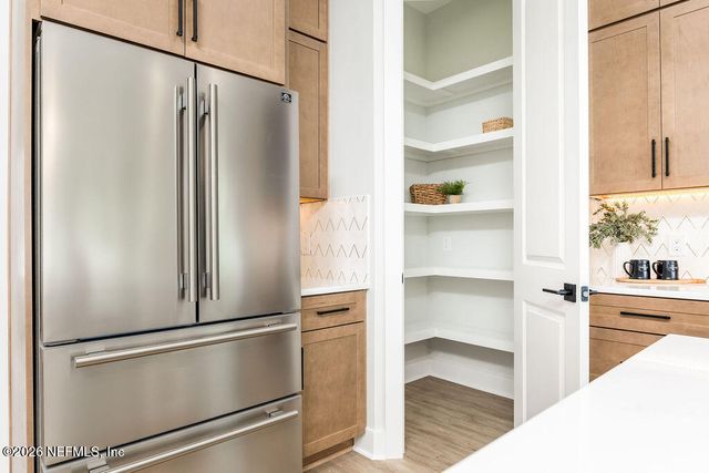 809 11TH Avenue S, Jacksonville Beach, FL 32250