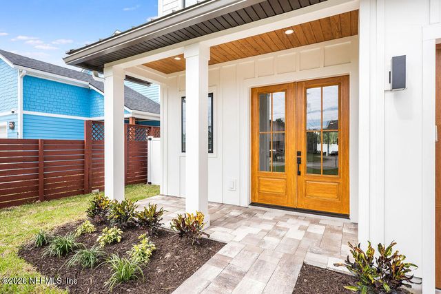 809 11TH Avenue S, Jacksonville Beach, FL 32250