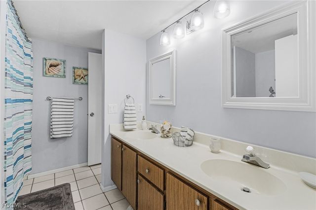 4384 Bowsprit CT 2A, Fort Myers, FL 33919