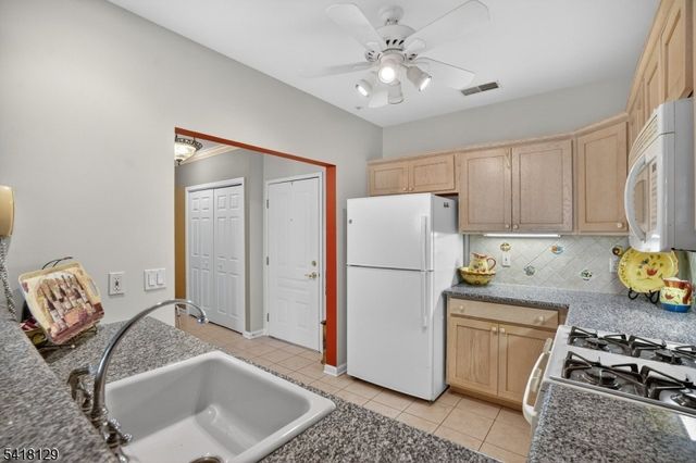 2205 Clinton Ln 2205, Rockaway Twp., NJ 07866