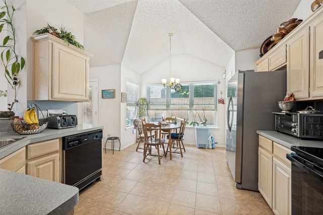 1825 Yorkshire Street, Fort Worth, TX 76134