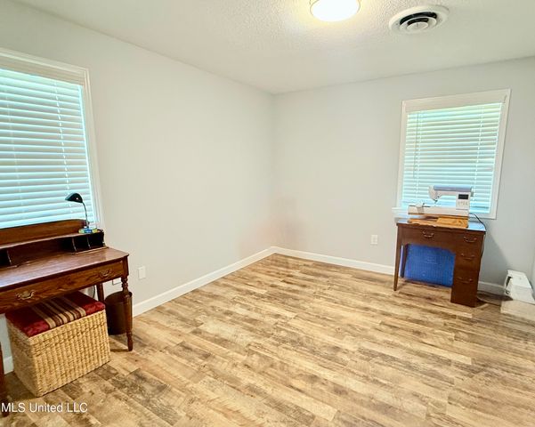 516 Chestnut Street, Grenada, MS 38901