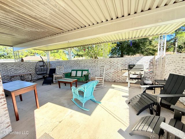 516 Chestnut Street, Grenada, MS 38901