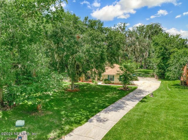 1242 KING JAMES Place, Jacksonville, FL 32218