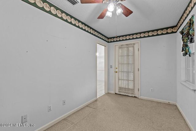 1242 KING JAMES Place, Jacksonville, FL 32218