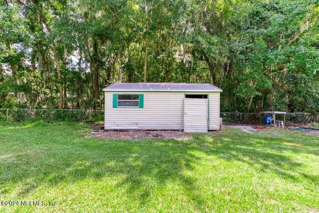 1242 KING JAMES Place, Jacksonville, FL 32218