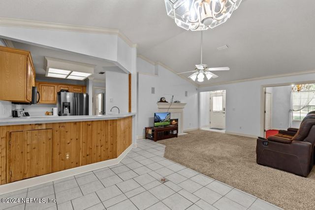 1242 KING JAMES Place, Jacksonville, FL 32218