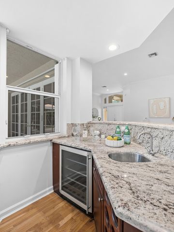 1207 Manor Drive S, Weston, FL 33326