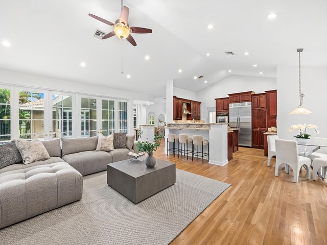 1207 Manor Drive S, Weston, FL 33326