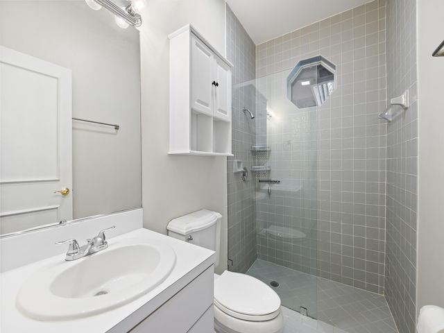 1207 Manor Drive S, Weston, FL 33326