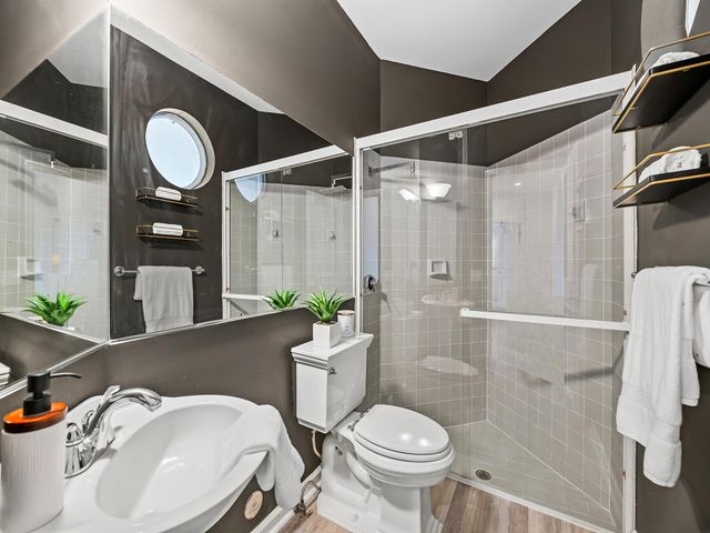 1207 Manor Drive S, Weston, FL 33326
