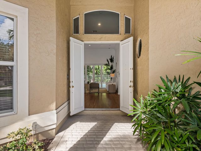 1207 Manor Drive S, Weston, FL 33326