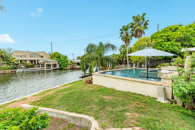 2413 Gerol Drive, Galveston, TX 77551