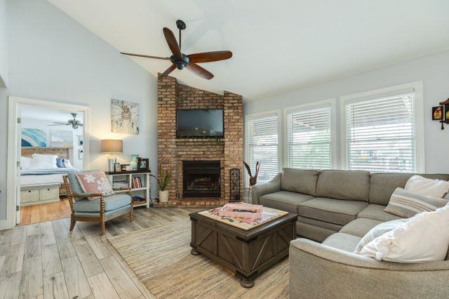 2413 Gerol Drive, Galveston, TX 77551
