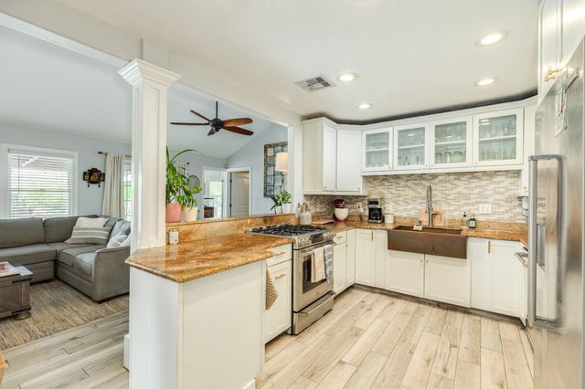 2413 Gerol Drive, Galveston, TX 77551