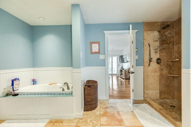 2413 Gerol Drive, Galveston, TX 77551