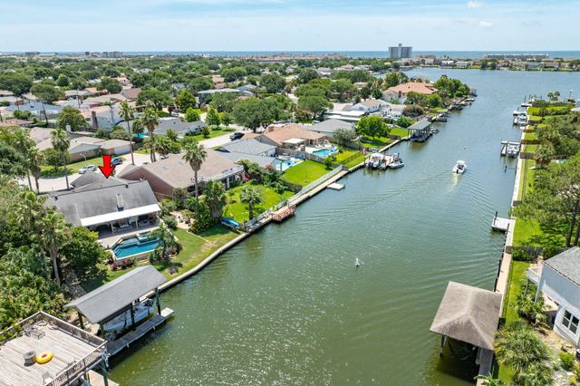 2413 Gerol Drive, Galveston, TX 77551