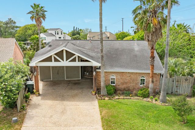 2413 Gerol Drive, Galveston, TX 77551