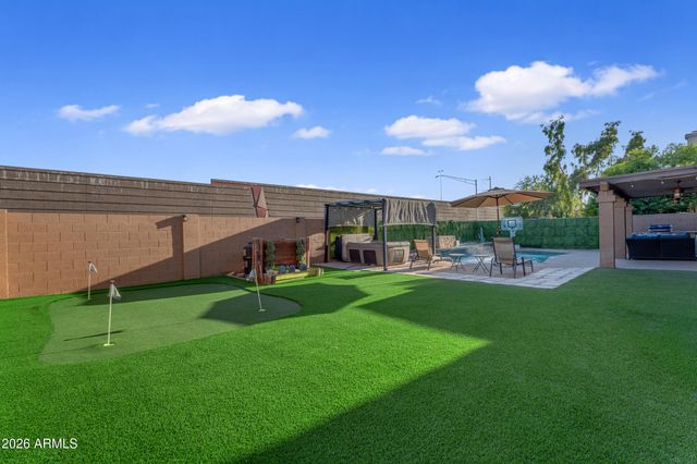 3433 E CEDARWOOD Lane, Phoenix, AZ 85048