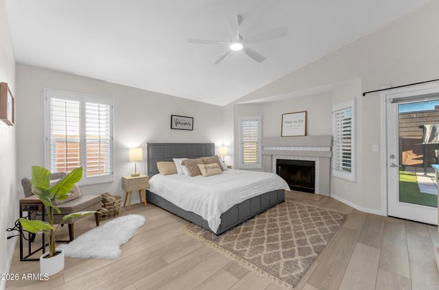3433 E CEDARWOOD Lane, Phoenix, AZ 85048