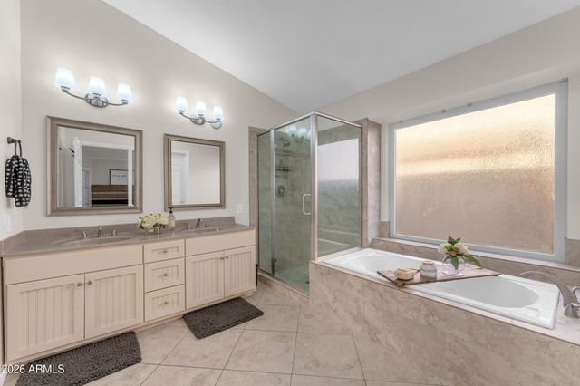 3433 E CEDARWOOD Lane, Phoenix, AZ 85048