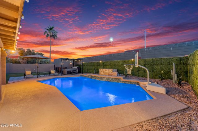3433 E CEDARWOOD Lane, Phoenix, AZ 85048