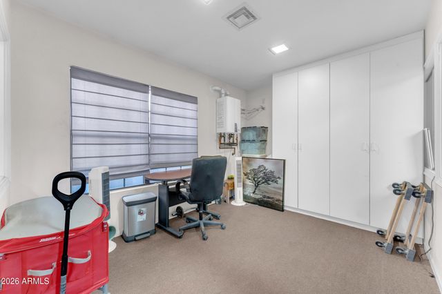 3433 E CEDARWOOD Lane, Phoenix, AZ 85048