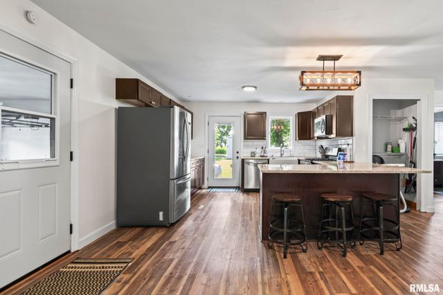 5037 Wesley Chapel Road, New Berlin, IL 62670