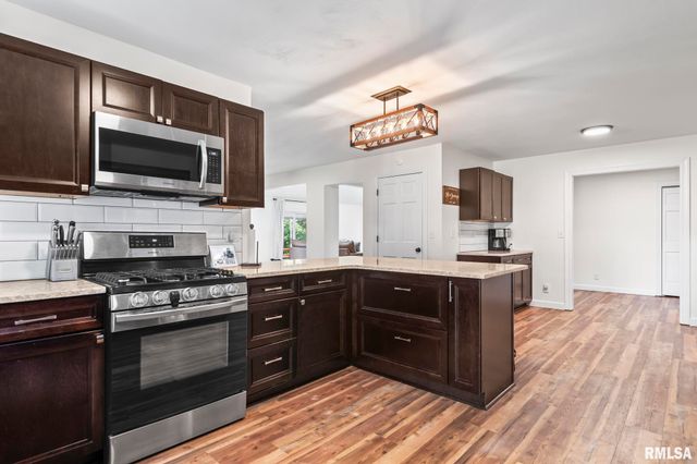 5037 Wesley Chapel Road, New Berlin, IL 62670