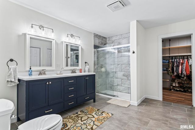 5037 Wesley Chapel Road, New Berlin, IL 62670