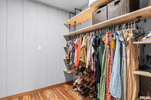 5037 Wesley Chapel Road, New Berlin, IL 62670