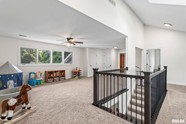 5037 Wesley Chapel Road, New Berlin, IL 62670