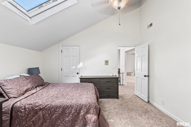 5037 Wesley Chapel Road, New Berlin, IL 62670