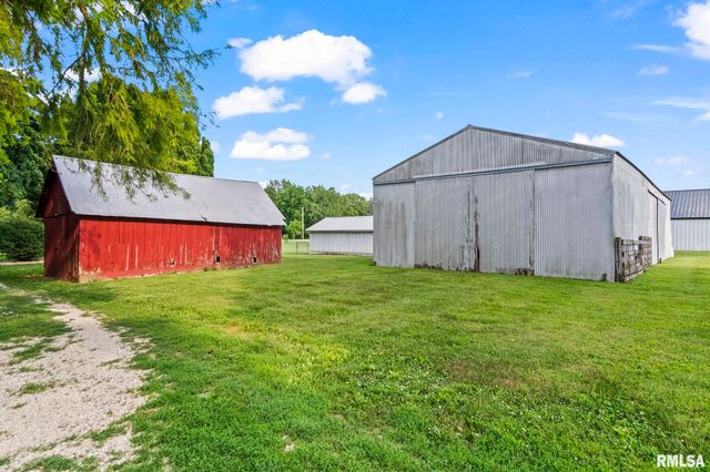 5037 Wesley Chapel Road, New Berlin, IL 62670