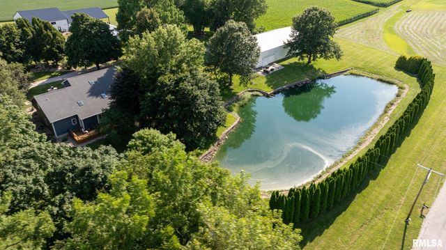 5037 Wesley Chapel Road, New Berlin, IL 62670