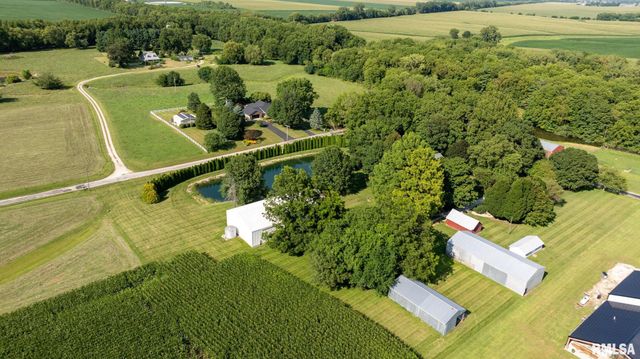 5037 Wesley Chapel Road, New Berlin, IL 62670