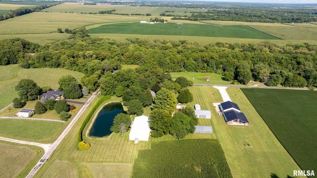 5037 Wesley Chapel Road, New Berlin, IL 62670